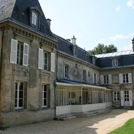 Chateau De Roberville Machemont